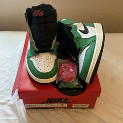 Jordan 1 High Lucky Nike