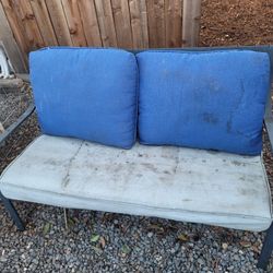 Outdoor Furniture Set $100. Pickup In Oakdale 