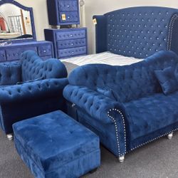 Sofa And Love Was 3000 Now It’s 999 For Both Pieces Save Big At Sweet Furniture Brand New With The Warranty