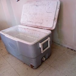Coleman ice chest