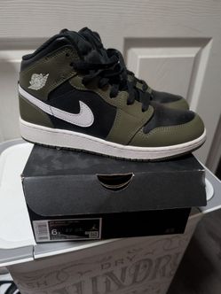 KIDS JORDAN SHOES