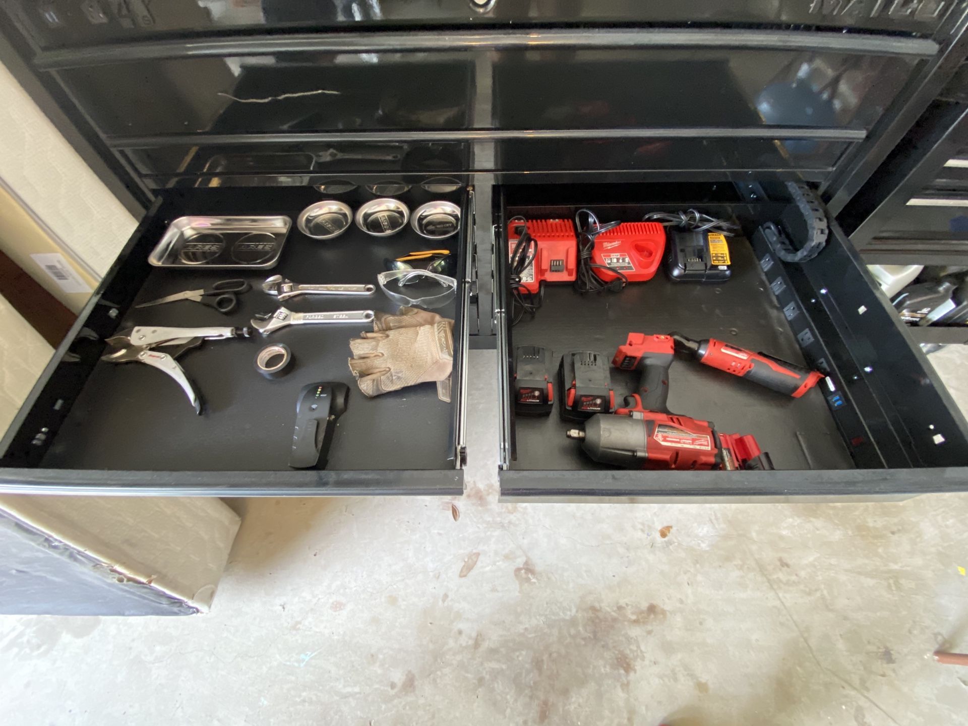 SUPER CHEAP!!! MATCO 4S Double Bay 25” Toolbox for Sale in Lewisville