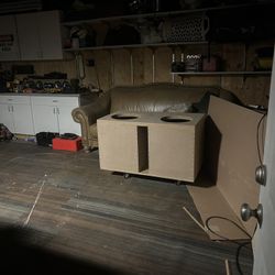 Custom Dual 15s Box 
