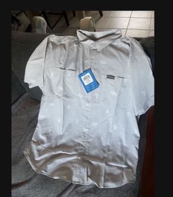 columbia mens shirts Large omni shade 40 spf buy in bulk or less