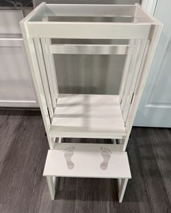 Height Adjustable Kitchen Helper