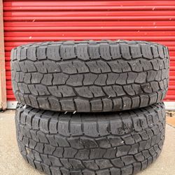 31 x 10.50 R15 / PAIR / COOPER TIRES