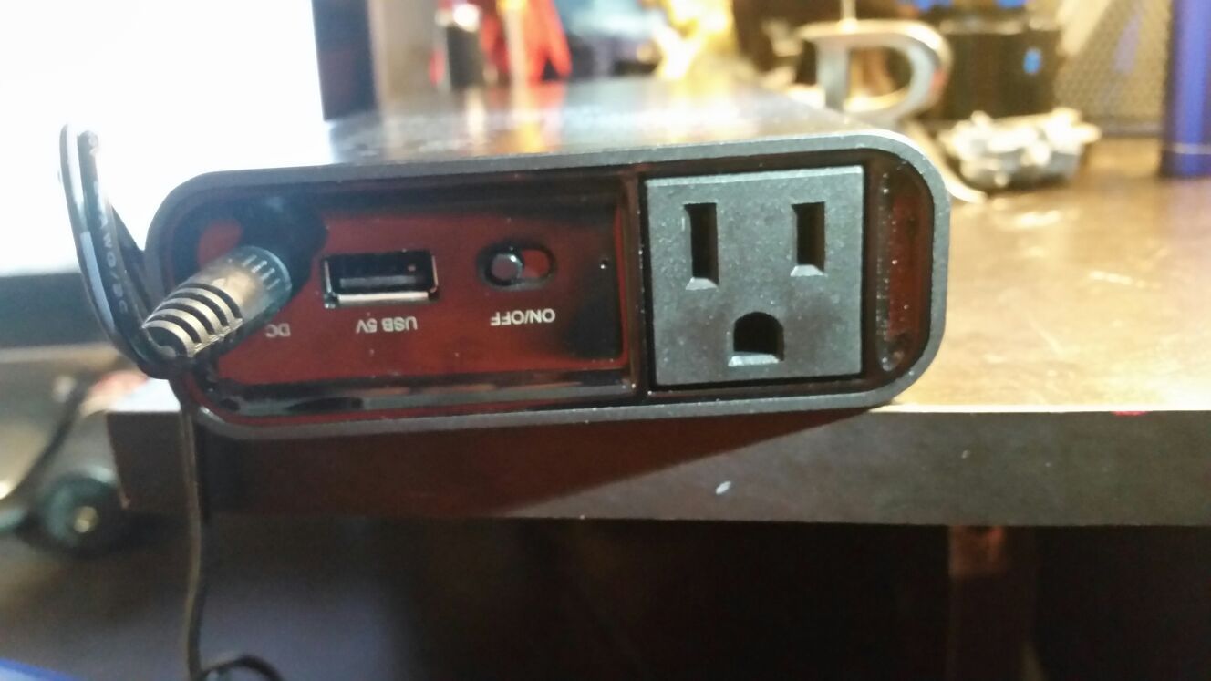 Blackweb portable charger( power supply)