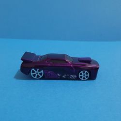 Maisto Ultra-Illusion Purple "Slayer" 1:64 Diecast Collectible Race Car 