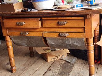 Antique Bakers Belly Btcher Block Table