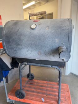 Charcoal Barrel Grill with Thermometer