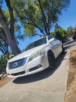 2008 Avalon Limited