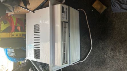 LG Window Air conditioner