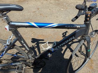 Schwinn katana road bike 2025