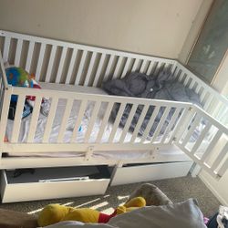 Free Toddler Bed With Drawers 