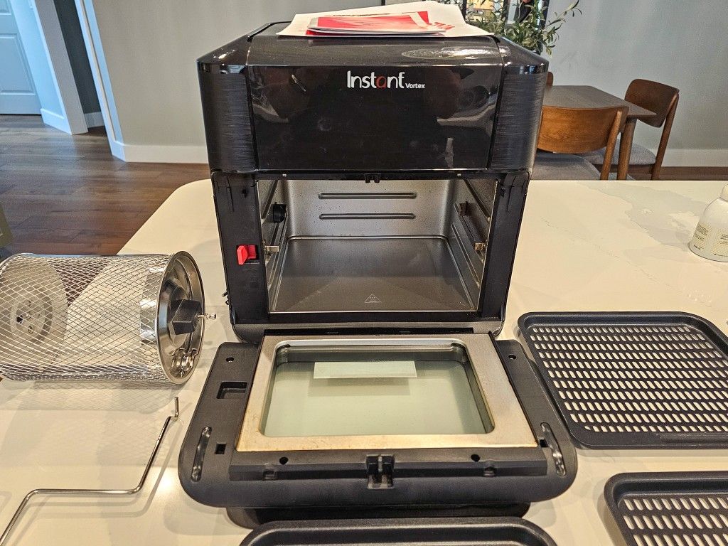 Instant Vortex Plus 7-in-1 10Qt Convection Air Fryer Oven