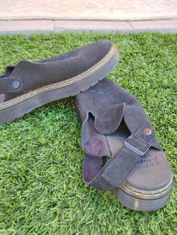 Dr Martins Sandals size 8