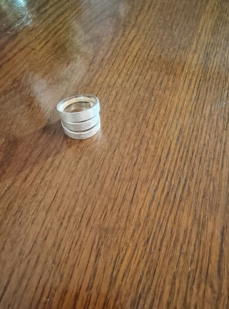 Kendra Scott Ring