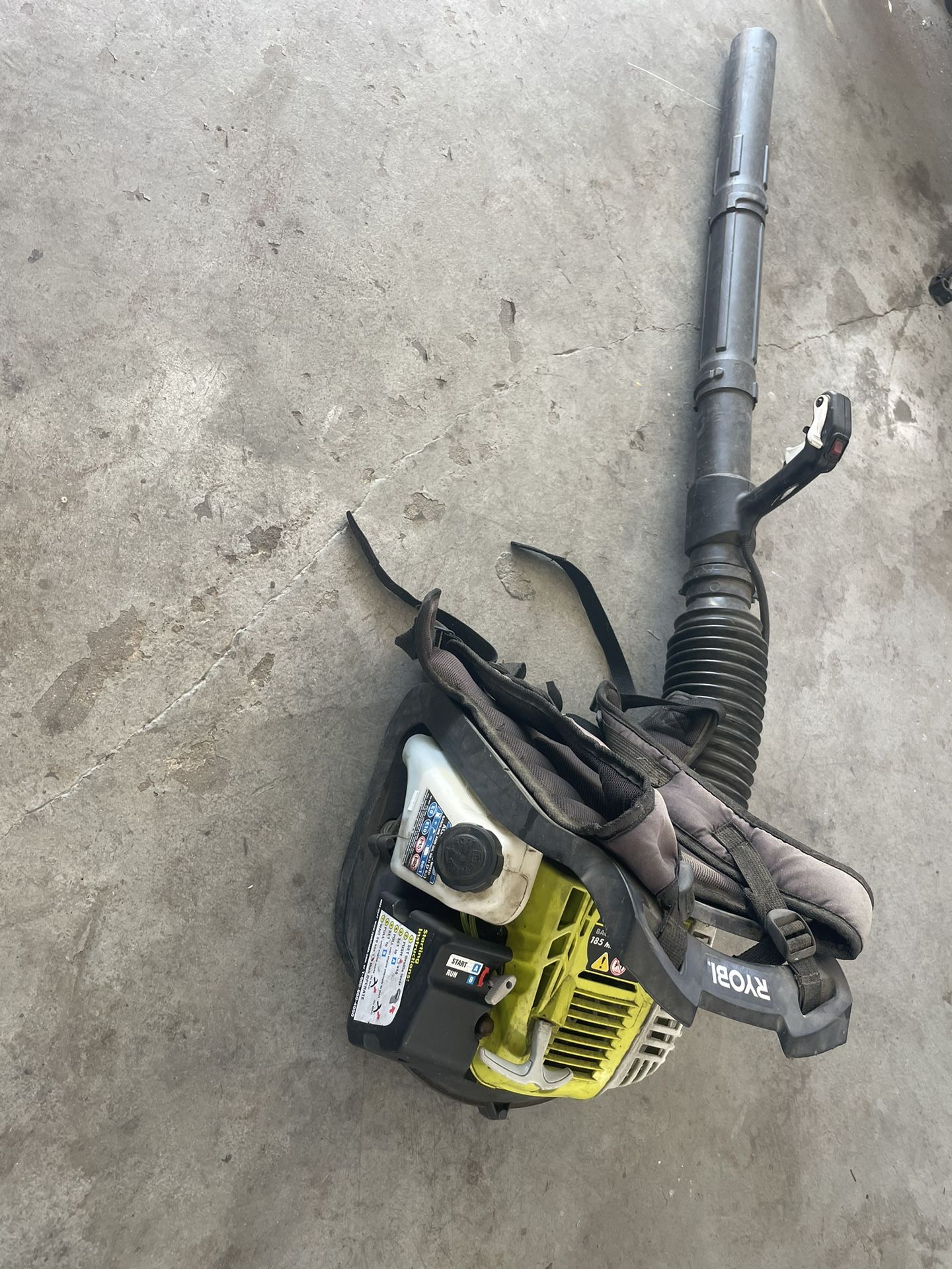 Leaf Blower