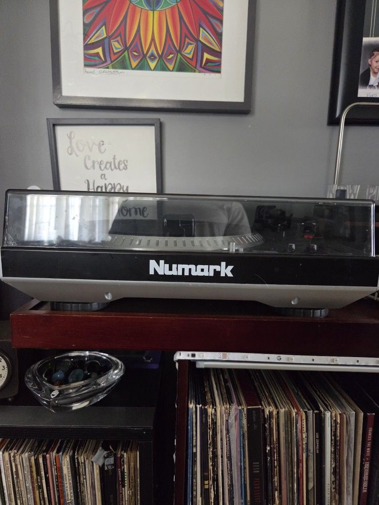 Numark Record Player