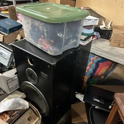 2 Vintage technics sb-cr99 3 way speaker