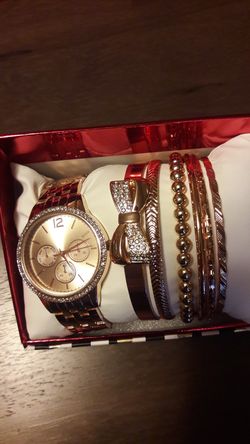 New Bronze Watch with Bracelets.