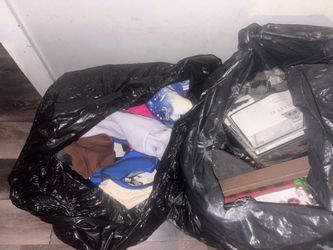 60.00$ obo two bags of mostly women’s clothes, GUC as is
