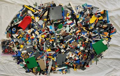 14 Lbs. Lego Brand Pieces + Minifig Parts
