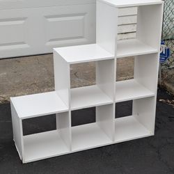2 wood bookshelfs BOTH INCLUDED 