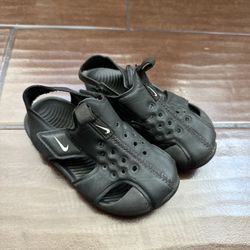Nike Sandals Size 7c