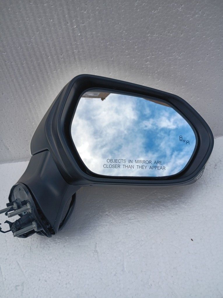 2018---2024 Toyota Camry Door Mirror With Blind Spot White