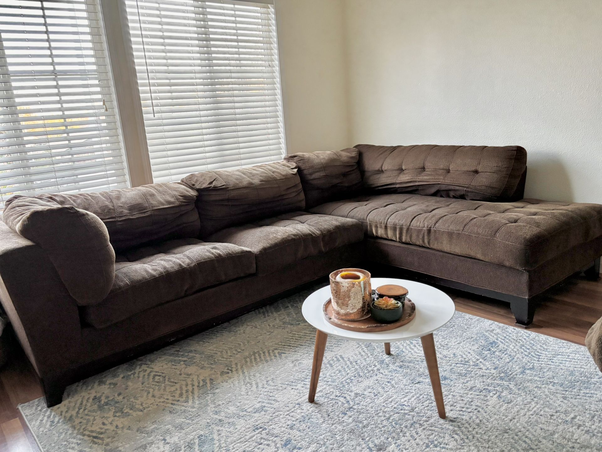 FREE!!! Comfortable Sectional