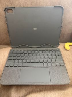 Logitech case for iPad Air 4th gen