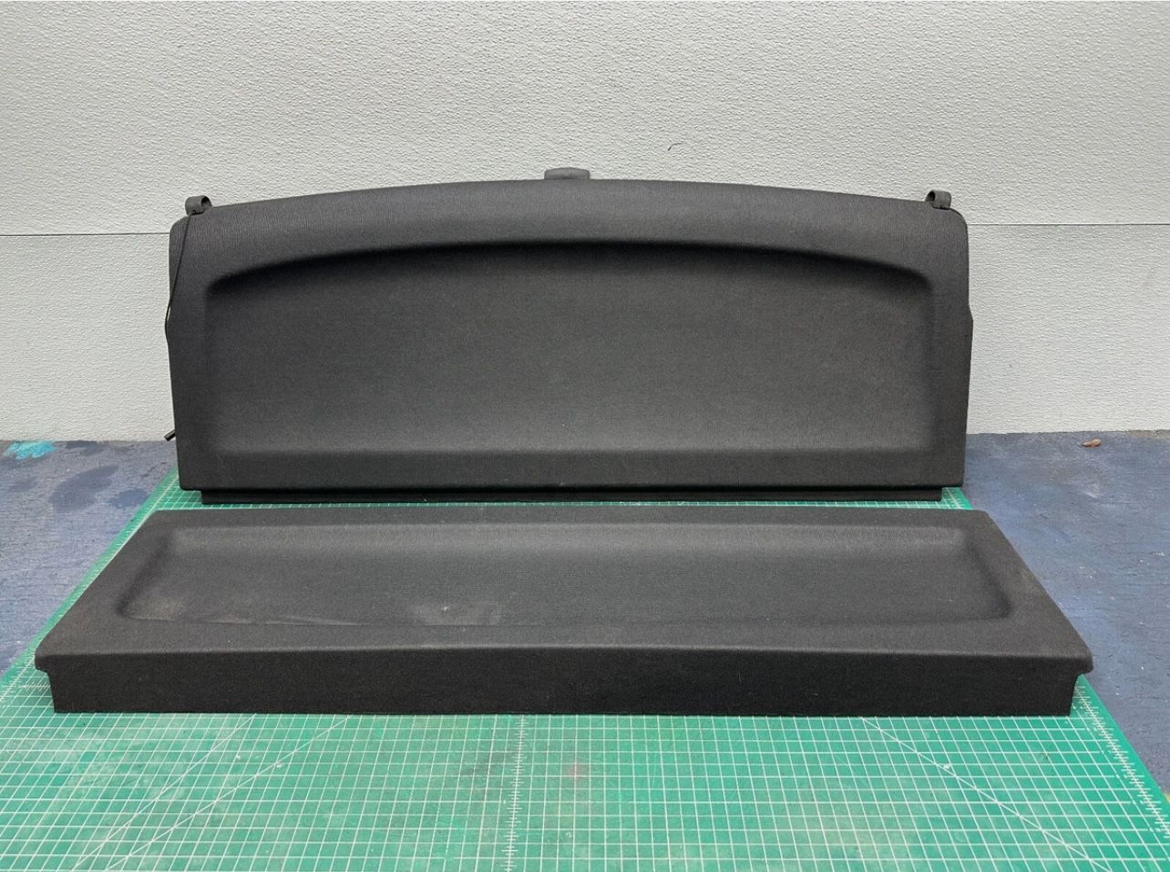 F48 (2016-2022) BMW X1 xDrive28i tonneau cover (hard 2 piece deck type) 90% DISCOUNT!!