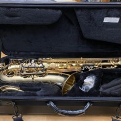 Selmer STS280 La Voix II Tenor Saxophone and Accessories
