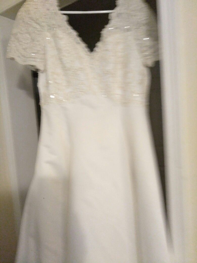 Beautiful Ivory Wedding Dress