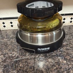 Nuwave Air Fryer. Used Twice