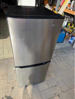 refrigerator