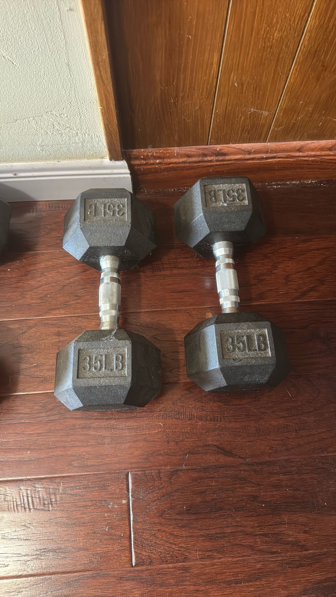 2 X 35 Lb Rubber Weight