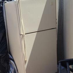 2 Refrigerators (1 Side By Side 1 Stand Up) Whirlpool 