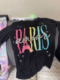 TENGO MUCHA ROPA $ 1 Cada Pieza Son alrededor De 130 Piezas Para Los Que Tienen Yardas O Venden En El Swap meet 🚨🚨🚨🚨🚨las Vendo Todas Juntas🚨🚨🚨