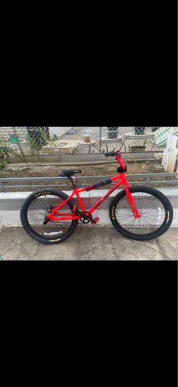GT PRO SERIES BMX + MAXXIS HOOKWORM TIRES