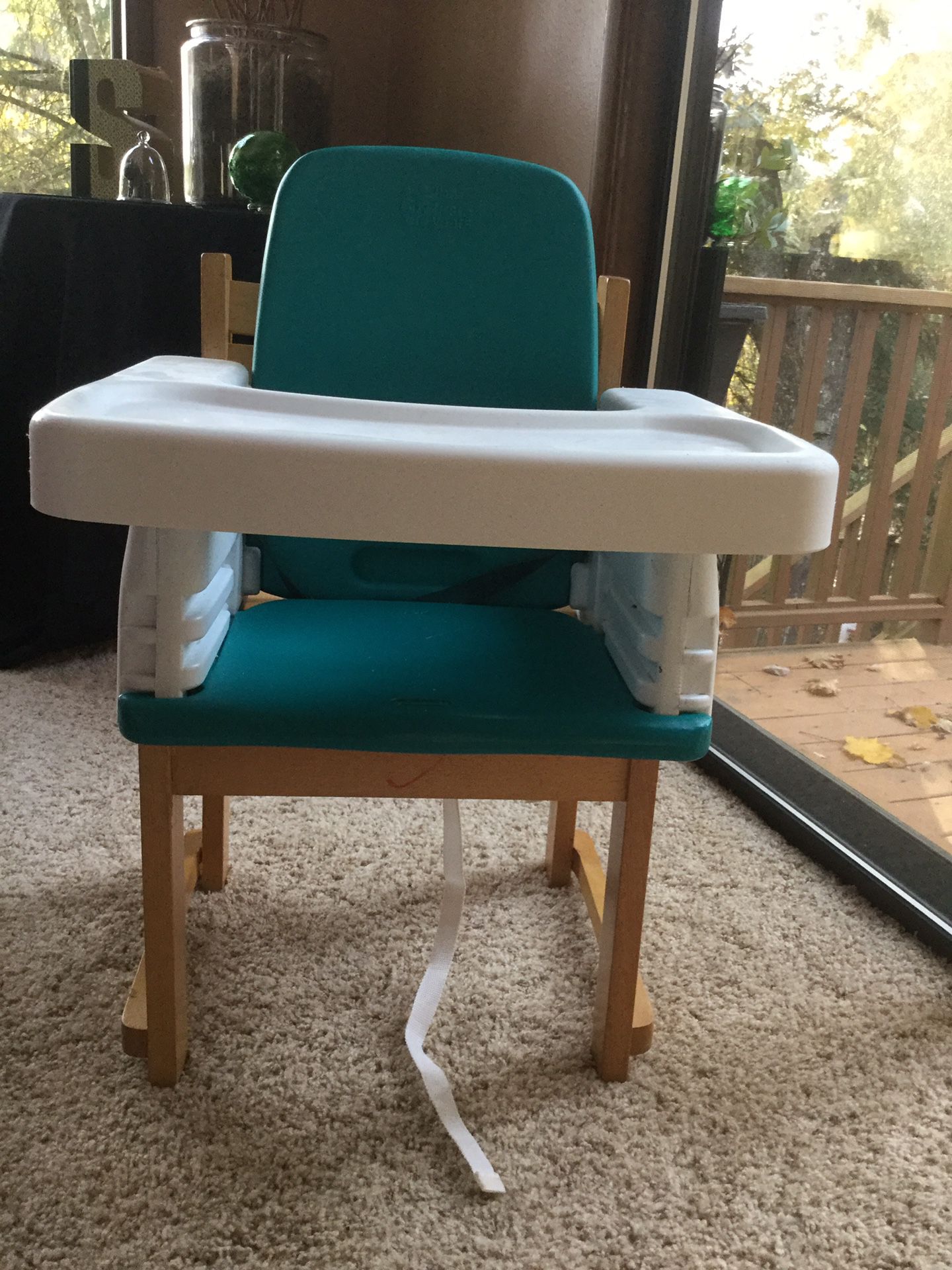 The 1st Years Booster seat with adjustable height seat