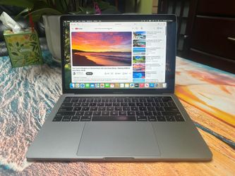 Apple Macbook Pro 16" i9 - 32gb - 512gb - Excellent