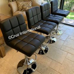 New 4 Black Bar Stools 