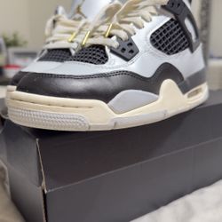 Air Jordan 4s Retro 