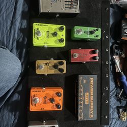 Guitar Pedals, Power Supply And Board