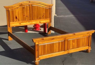 Vintage Solid Wood Bed Frame with Headboard and Footboard
