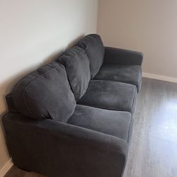 Free Couch 