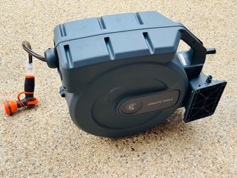 Giraffe Tools Retractable Garden Hose Reel 1/2"155FT Auto Rewind Any Length Lock,Auto Rewind System, Wall Mount,180° Swivel Bracket,Heavy Duty Hybrid