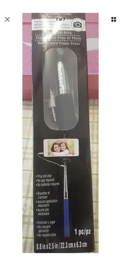 Relocation brand snap a pic stick